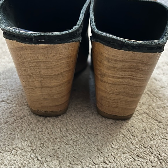 No.6 New School Clog Wedge in Black - Picture 5 of 6